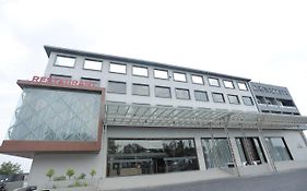 Ratnapriya Hotel And Resort